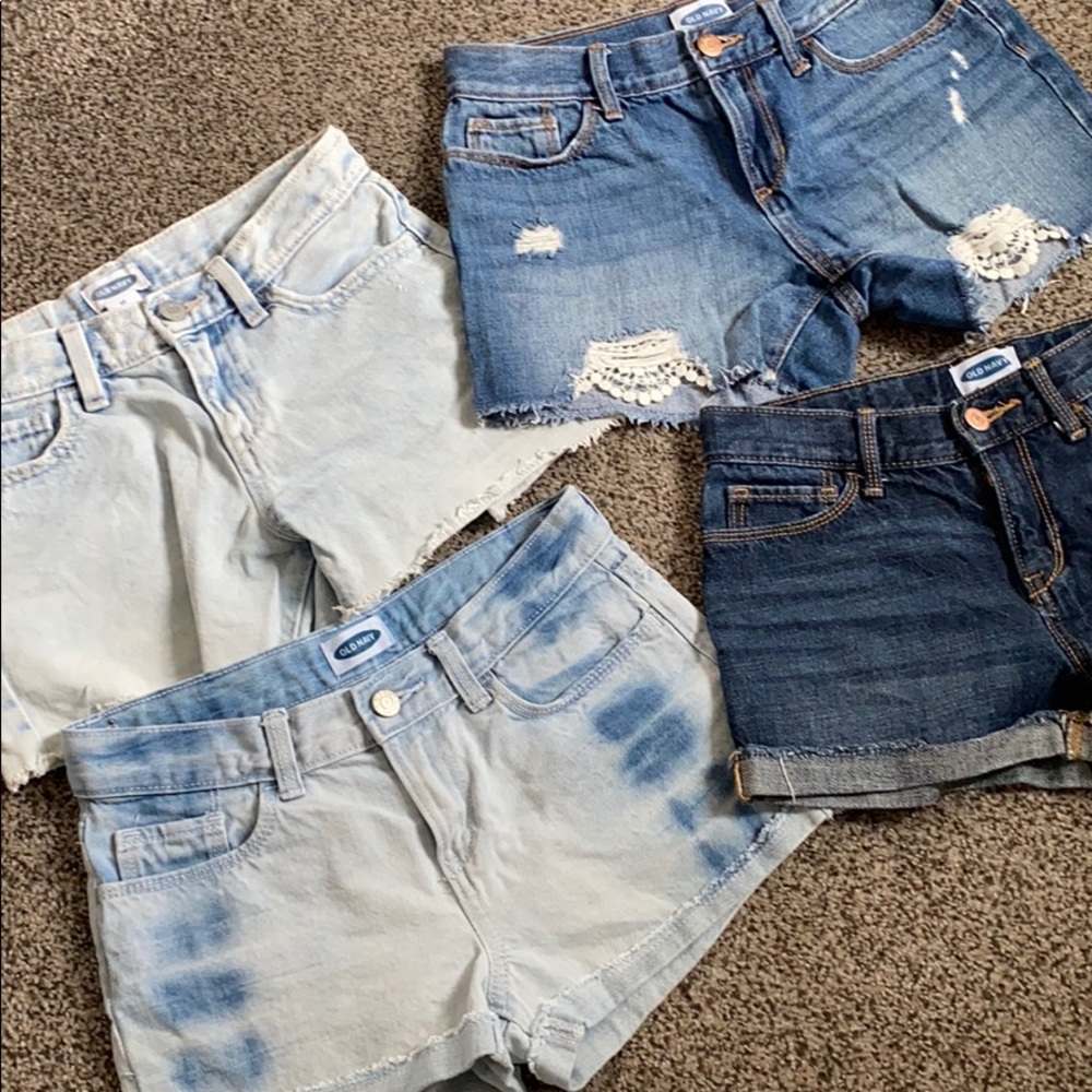 Lot of 4, girls Old Navy denim shorts, size 12 EUC